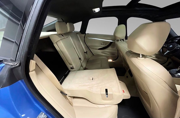 BMW 328i 13 of 30
