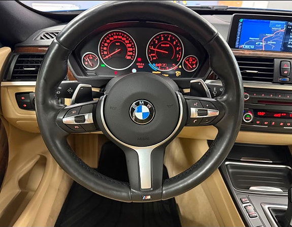 BMW 328i 14 of 30