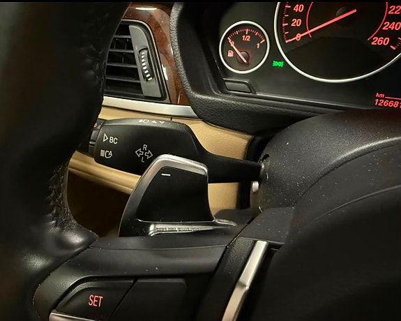BMW 328i 18 of 30