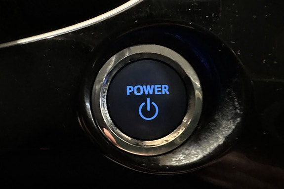 Toyota Prius Plug-in Hybrid 24 of 30