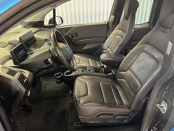 BMW i3 10 of 19