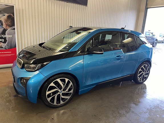 BMW i3 2 of 19