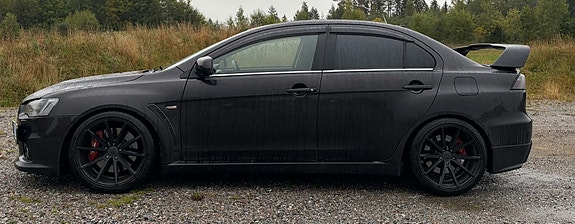 Mitsubishi Lancer 2 of 24