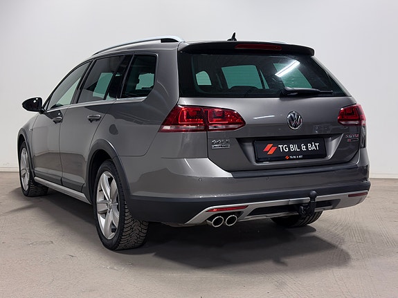 Volkswagen Golf Alltrack 7 of 30