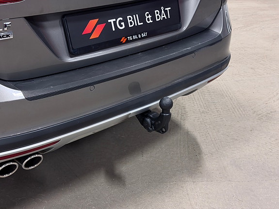 Volkswagen Golf Alltrack 14 of 30