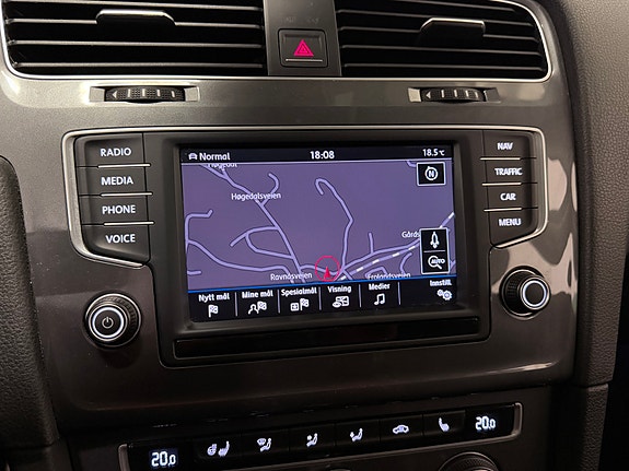 Volkswagen Golf Alltrack 26 of 30