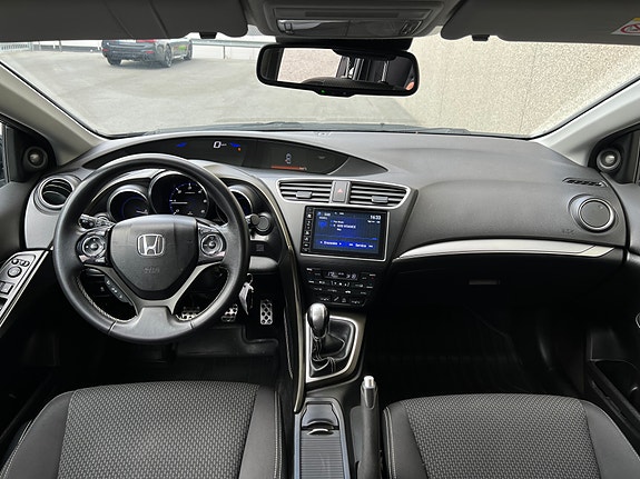 Honda Civic 10 of 28
