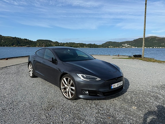 Tesla Model S 6 of 16