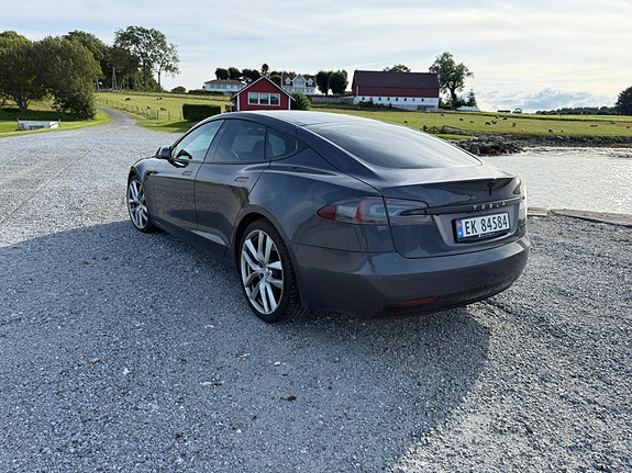 Tesla Model S 3 of 16