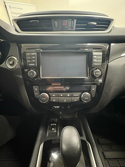 Nissan X-Trail 21 of 30