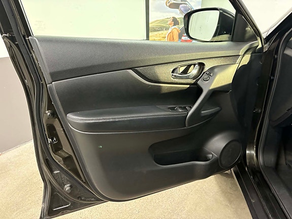 Nissan X-Trail 9 of 30