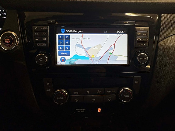Nissan X-Trail 25 of 30