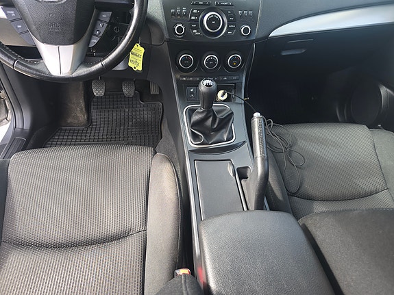 Mazda 3 27 of 30