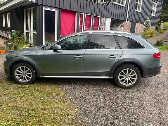 Audi A4 allroad 7 of 14