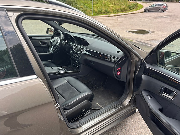 Mercedes-Benz E220 d 14 of 28