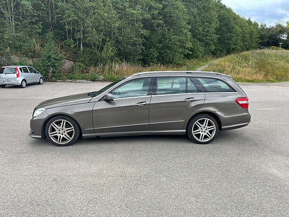 Mercedes-Benz E220 d 3 of 28