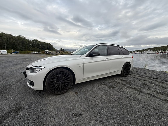 BMW 328i 5 of 28