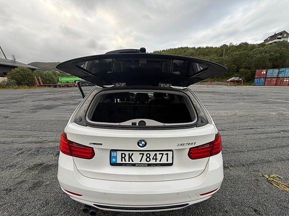 BMW 328i 9 of 28
