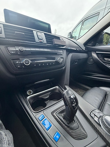 BMW 328i 24 of 28