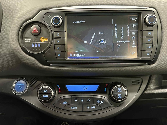 Toyota Yaris 22 of 30