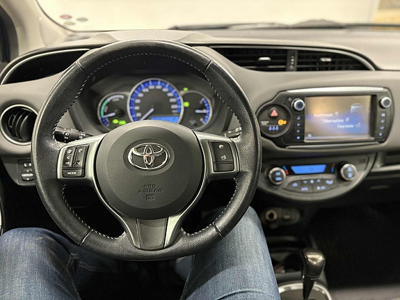 Toyota Yaris 20 of 30