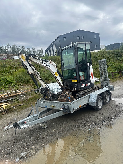 Bobcat E20z 2 of 24