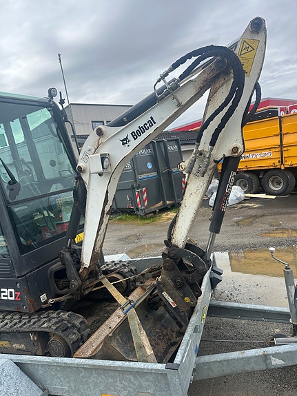 Bobcat E20z 5 of 24