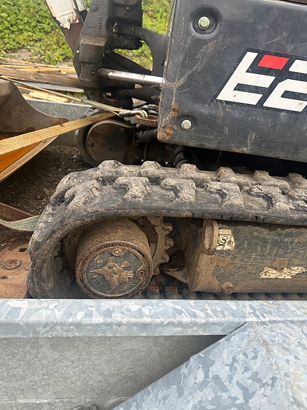 Bobcat E20z 9 of 24