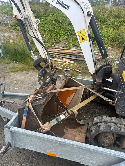 Bobcat E20z 8 of 24