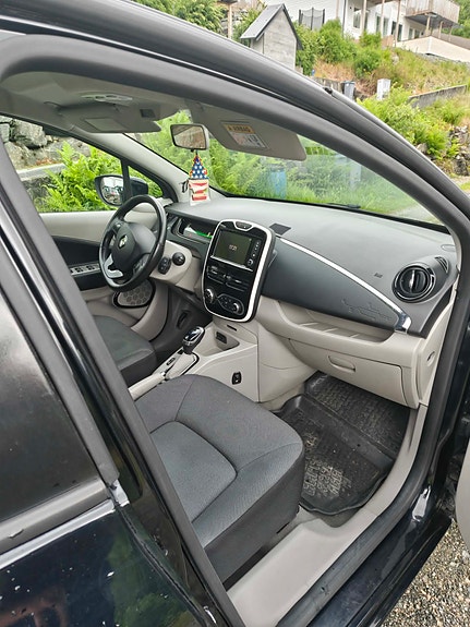 Renault Zoe 9 of 15