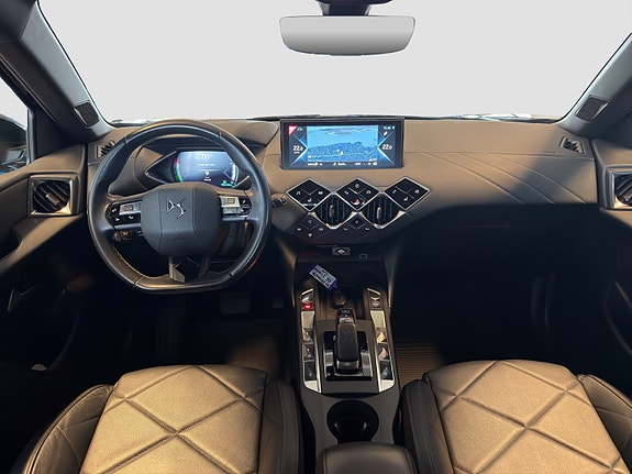 DS 3 Crossback 18 of 24