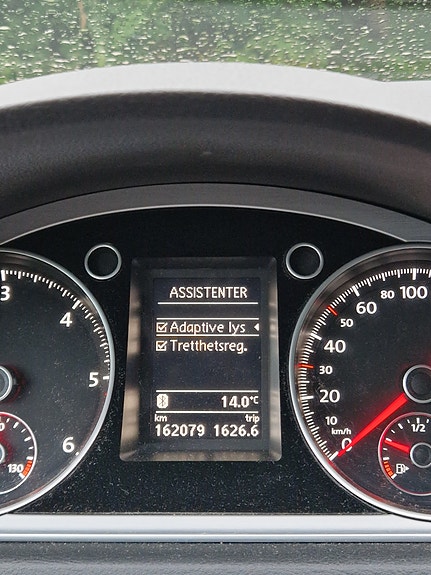 Volkswagen Passat 26 of 28