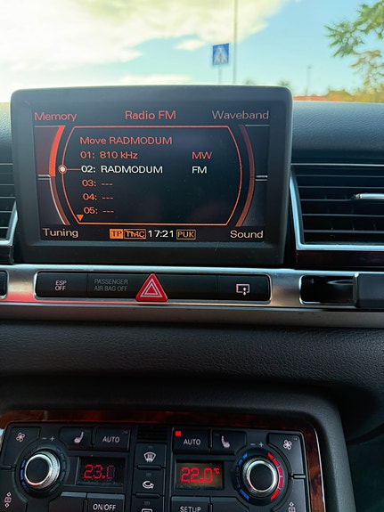 Audi A8 17 of 26