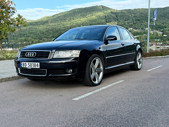 Audi A8 2 of 26