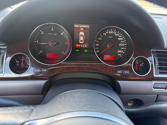 Audi A8 16 of 26