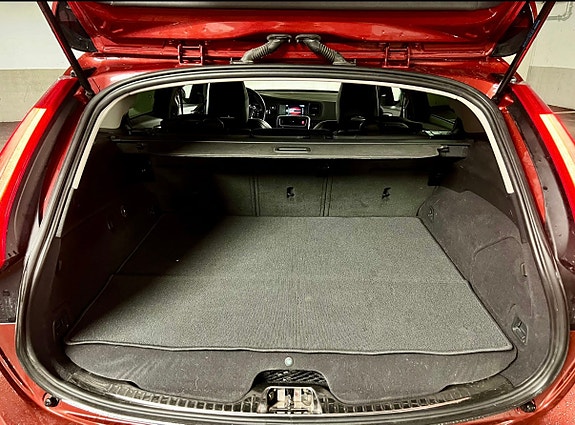 Volvo V60 12 of 23