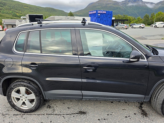 Volkswagen Tiguan 12 of 16