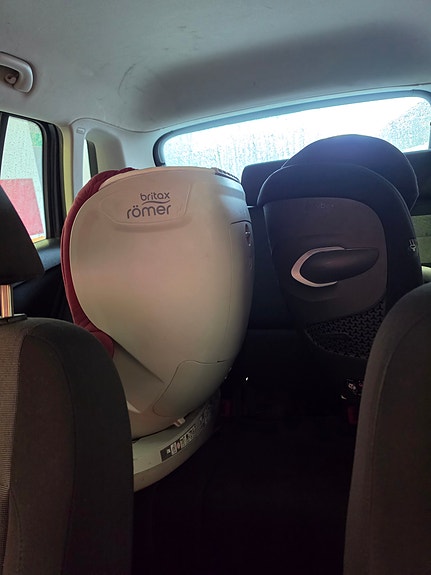 Volkswagen Tiguan 6 of 16