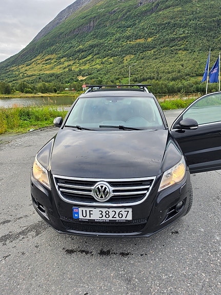 Volkswagen Tiguan 3 of 16