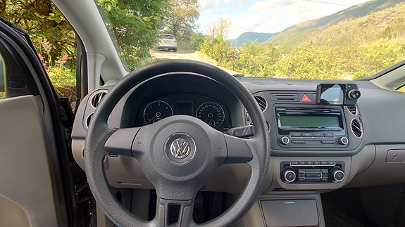 Volkswagen Golf Plus 13 of 27