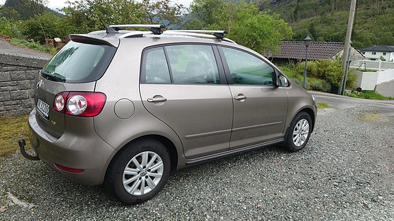 Volkswagen Golf Plus 2 of 27