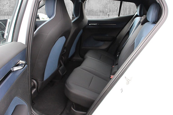 Volvo EX30 15 of 30