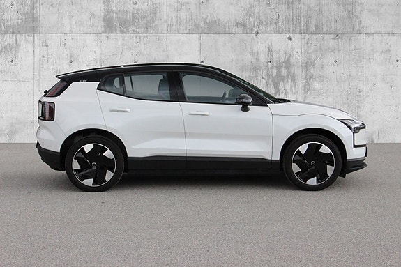 Volvo EX30 8 of 30
