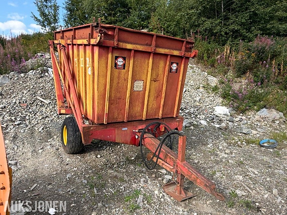 TIM Maskinfabrik 801-077 Høytippvogn 3 of 14