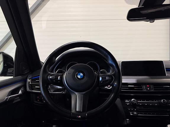 BMW X5 21 of 30