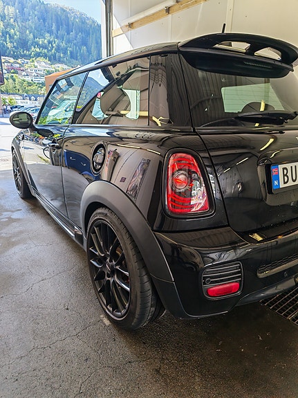 MINI John Cooper Works 5 of 22