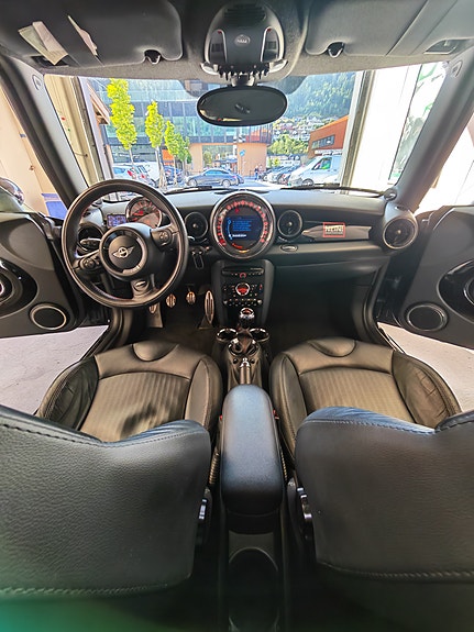 MINI John Cooper Works 16 of 22