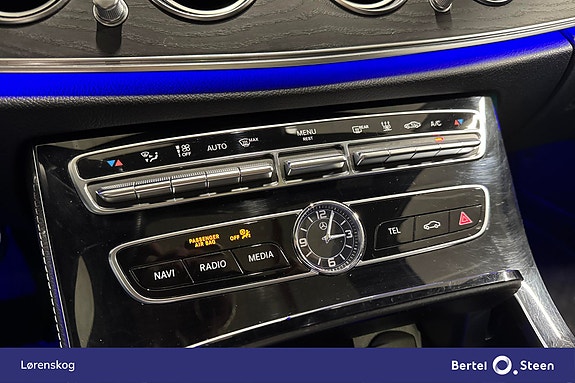Mercedes-Benz E220 d 27 of 30
