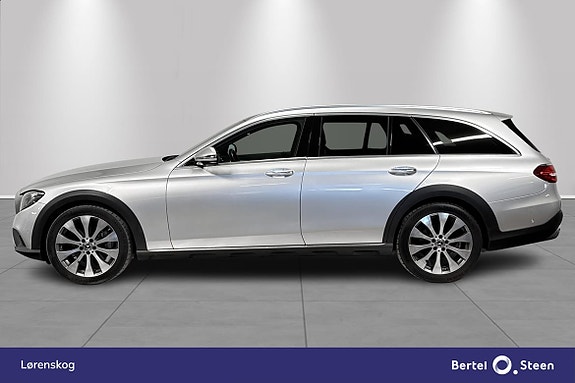Mercedes-Benz E220 d 2 of 30