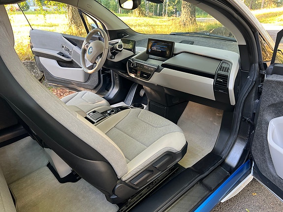 BMW i3 21 of 30